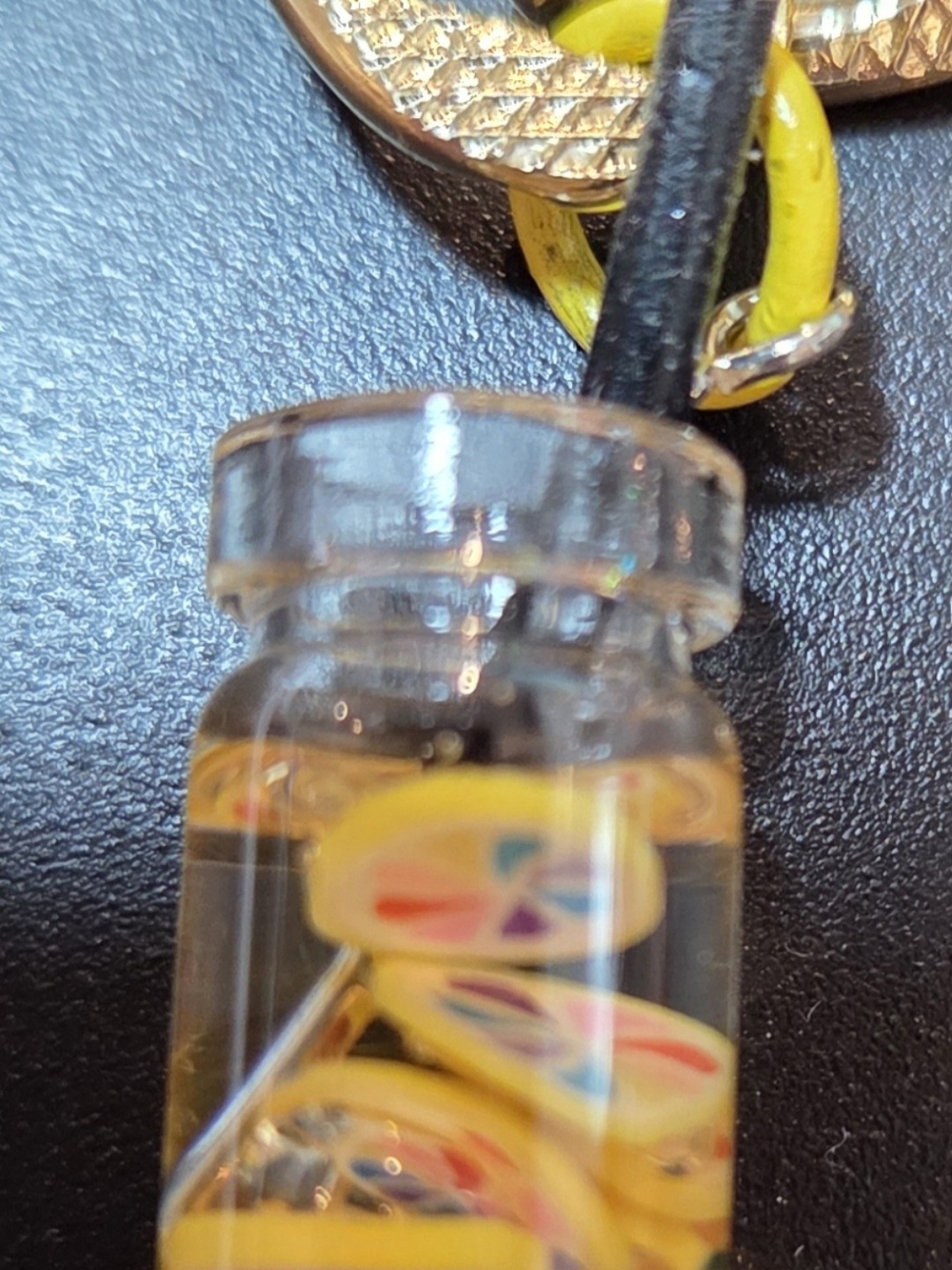 Butterfly keychain charm featuring yellow beaded stretch bracelet! - Picture 13 of 14
